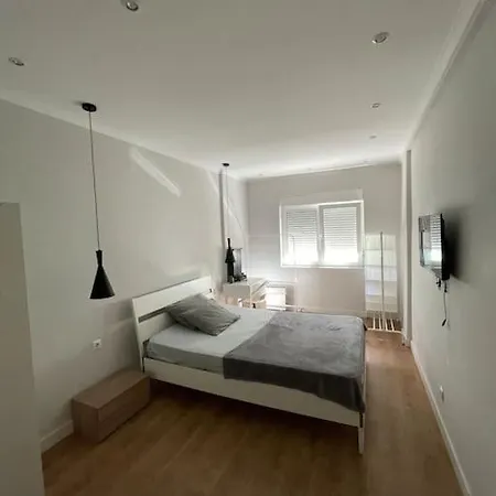 Апартаменты De Casal Close To Lisbon Flat Equipado Алмада